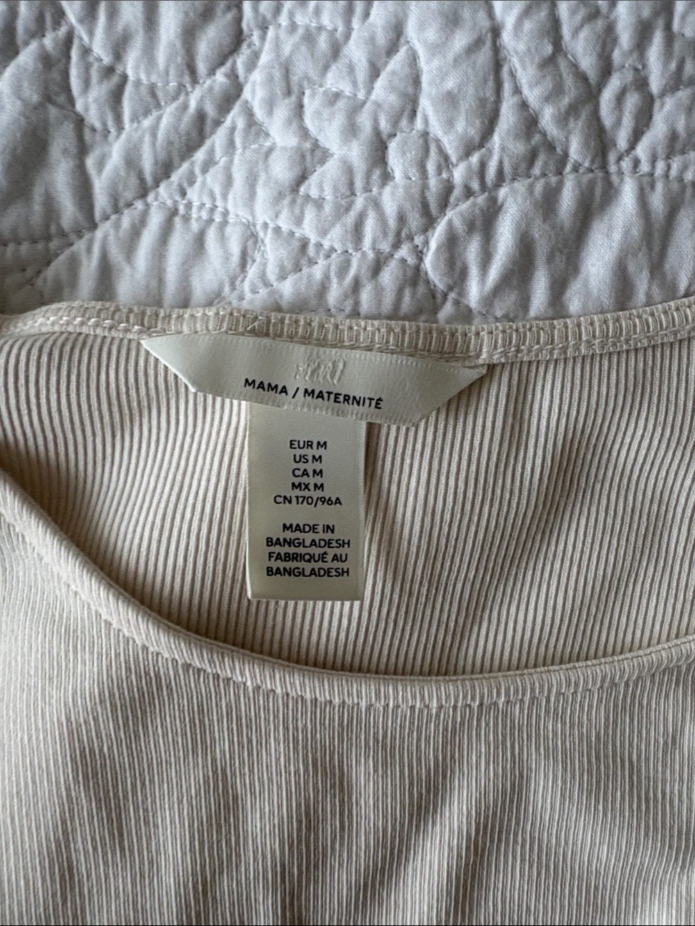 H&M Cream Ruffle Sleeve Ribbed Tee - Picture 2 of 2